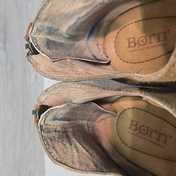 Born Women's Cut Out Side Suede Ankle Boots Moto Shoes Sz 8M - Picture 6 of 12